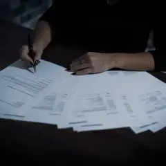 Co zrobić po zwrocie odpowiedzi na pozew? Kluczowe kroki do podjęcia
