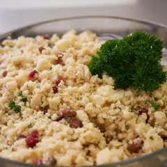Z czym jeść kuskus na słodko? Odkryj pyszne połączenia smaków