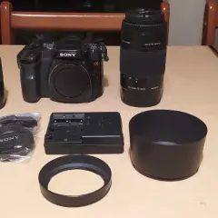 Najlepsze ceny lustrzanek Sony - porównaj modele i oszczędzaj