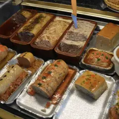 Jak piec pasztet w foremkach aluminiowych bez ryzyka przypalenia