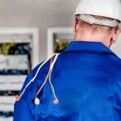 Czy można podłączyć uziemienie do neutralnego? Zobacz niebezpieczeństwa