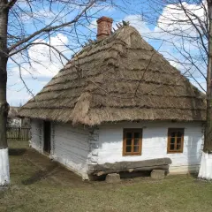 Skansen w Markowej: Odkryj fascynującą historię i tradycje wsi