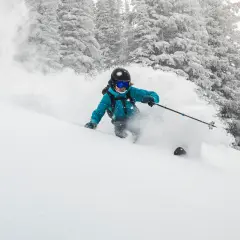 Jak zacząć snowboard – skuteczne porady dla początkujących snowboardzistów