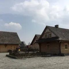 Skansen Ochaby – odkryj unikalne tradycje i atrakcje w sercu wsi
