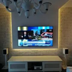 Ile kosztuje montaż telewizora na ścianie? Sprawdź, co wpływa na cenę