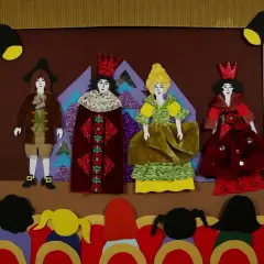 Jak powstaje spektakl teatralny: odkryj tajniki produkcji i kreatywności
