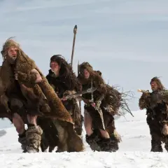 Najlepsze filmy o neandertalczykach, które warto zobaczyć już teraz