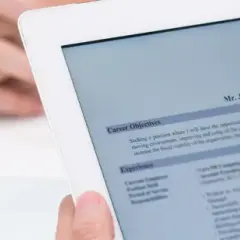 Jak wpisać kursy w CV, aby przyciągnąć uwagę pracodawcy?