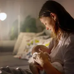 Czego unikać w diecie przy karmieniu piersią? Lista szkodliwych produktów i zamienniki