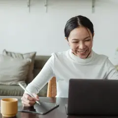 Tablet czy laptop? Co lepiej sprawdzi się na co dzień