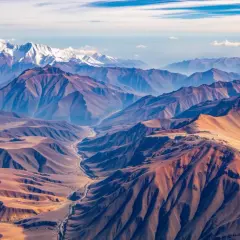 Gdzie leży Nepal? Odkryj jego niezwykłą lokalizację w Himalajach