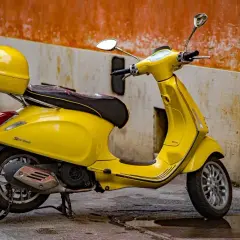 Ile kosztuje ubezpieczenie motoroweru? Sprawdź ceny i porównania