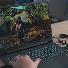 Najlepsze laptopy gamingowe w 2025 roku – ranking modeli do gier