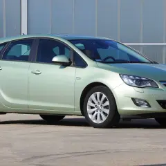 Opel Astra J jaki silnik wybrać, aby uniknąć problemów i kosztów