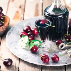 Jak zrobić nalewkę z wiśni na wódce – prosty przepis krok po kroku