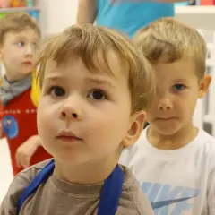 Czy twój przedszkolak dojrzał do nauki? Kluczowe oznaki gotowości