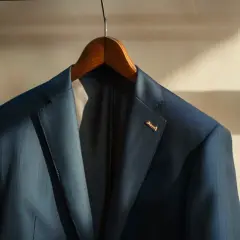 Dlaczego garnitur Zegna to must-have w luksusowej szafie? Analiza
