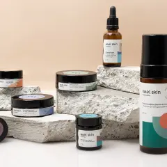 Melo rewitalizujące serum do twarzy – skuteczne na zmęczoną skórę