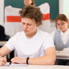 Czym jest szkoła dla uczniów i jak wpływa na ich przyszłość?