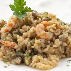 Arroz con setas y gambas congeladas: receta rápida y deliciosa