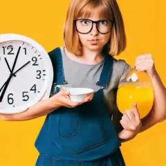 Ile godzin pracuje nauczyciel w przedszkolu? Zaskakujące fakty o etacie
