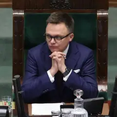 Czy Szymon Hołownia był księdzem? Prawda o jego drodze duchowej