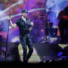 Ile trwa koncert Enrique Iglesiasa? Zaskakujące fakty o czasie trwania