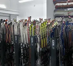 Wypożyczalnia sprzętu narciarskiego Kraków: najlepsze miejsca i ceny