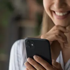 Jak odinstalować aplikacje na telefonie - proste kroki i porady