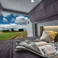 Jaki bus na kampera? Oto modele, które spełnią Twoje oczekiwania