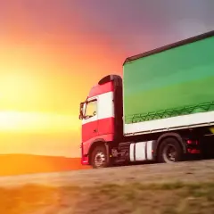Ile waży tir bez naczepy? Zaskakujące różnice w wagach pojazdów