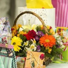 Stwórz Idealny Wielkanocny Kosz Prezentowy: Elegancja i Personalizacja