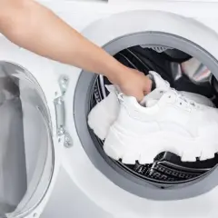 Buty które można prać w pralce: jak dbać o ich świeżość i trwałość