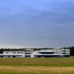 Czy jest lotnisko w Szczecinie? Wszystko, co musisz wiedzieć o locie.