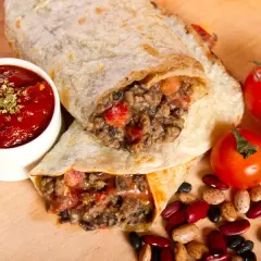 Ile kalorii ma duży kebab w tortilli? Sprawdź, jak wpływa na dietę!
