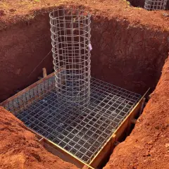 Jak zabezpieczyć fundamenty na zimę, aby uniknąć kosztownych szkód
