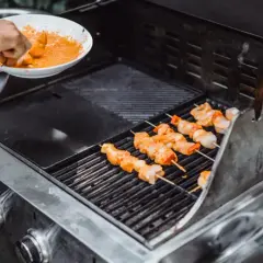 Jak wyczyścić grill gazowy?