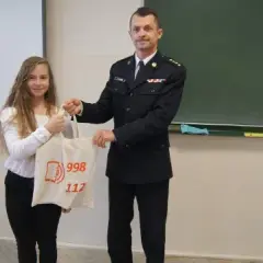 Ile zarabia starszy kapitan w straży pożarnej? Fakty, które zaskakują