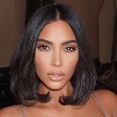 Kosmetyki Kim Kardashian: Odkryj sekrety pięknej cery i makijażu