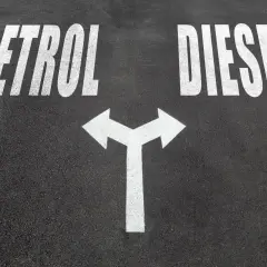 Benzyna czy diesel do miasta: Który wybór ograniczy koszty?