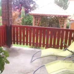 Jak zrobić drewnianą balustradę balkonową - uniknij najczęstszych błędów