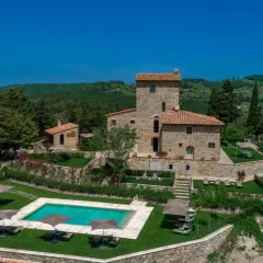 Gdzie zjeść w San Gimignano? Odkryj najlepsze restauracje i dania