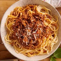 Sos do spaghetti z mięsem mielonym: przepis na idealny smak!
