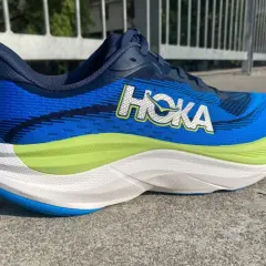 Los mejores tenis para correr hombre: comodidad y rendimiento asegurados