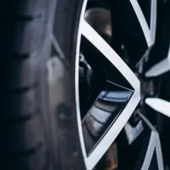 Jakie felgi do A4 B5? Wybierz idealne: rozmiar, ET, porady eksperta