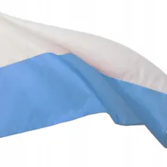 Co oznacza biało-niebieska flaga w kościele i jej głębokie znaczenie