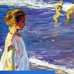 Niños en la playa, capturados con la luz vibrante de Sorolla. Una niña mira al mar mientras otros juegan en el agua.