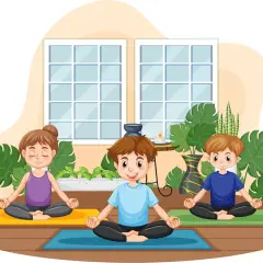 Niños practicando posturas yoga, sentados en esterillas con los ojos cerrados y las manos en mudra. Un ambiente sereno con plantas y ventanas.