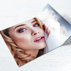 Zdjęcia z telefonu na papierze? Poradnik wywoływania w fotolabie