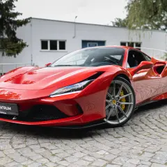 Prawdziwy koszt Ferrari: Czy stać Cię na marzenie?